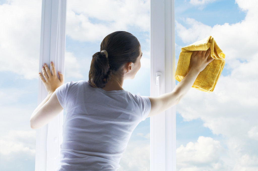 Как без труда помыть окна: 5 полезных  советов