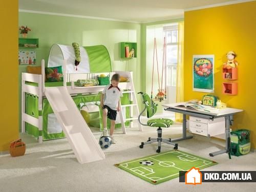 Дитяча кімната для активного футболіста