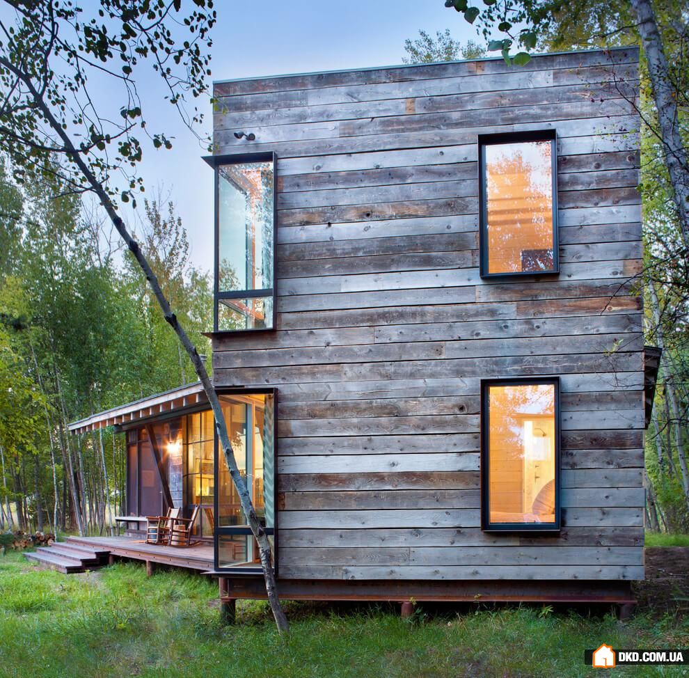 Дачний сезон: як облаштувати дерев'яний будиночок з літньою терасою