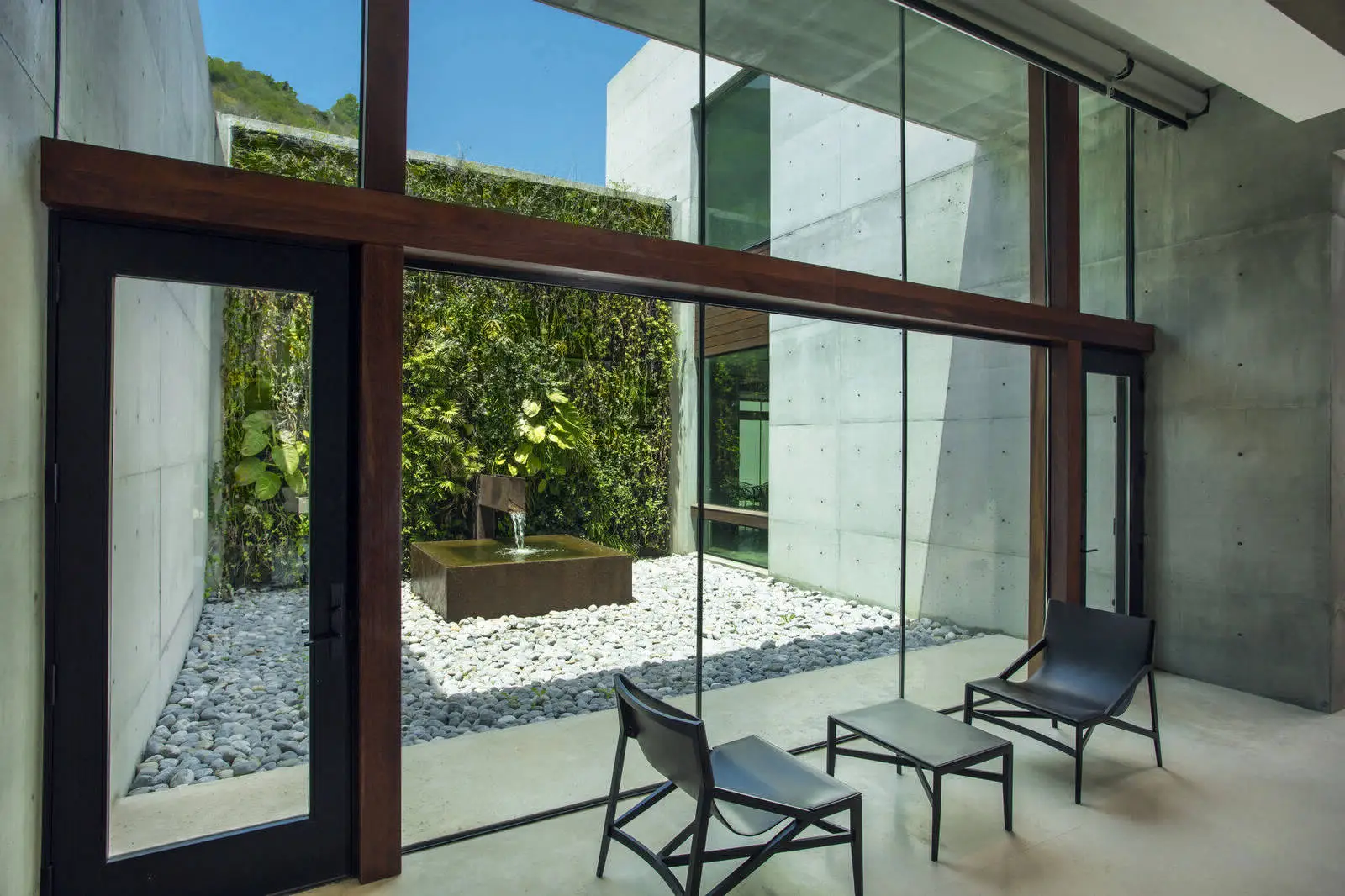 Дім у підніжжі горного хребта в Мексиці - Gallery image 12