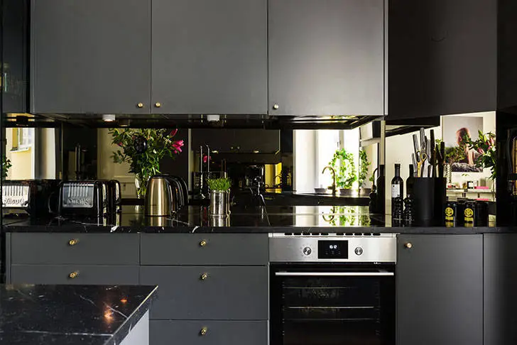 Elegante moderne Wohnung mit schwarzem Schrank in Stockholm (115 m²) - Gallery image 8