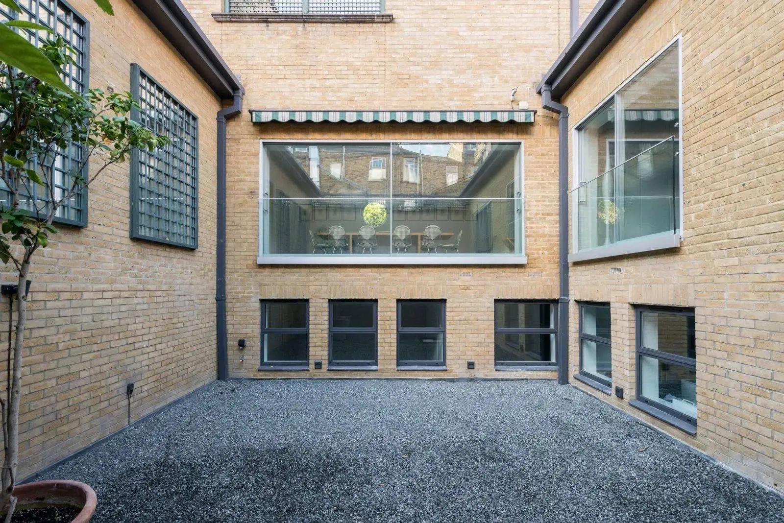 Warner Gardens — резиденція Доріс Саатчі в Лондоні - Gallery image 8