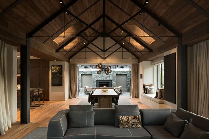 Неймовий дім на краю світу - Gallery image 0