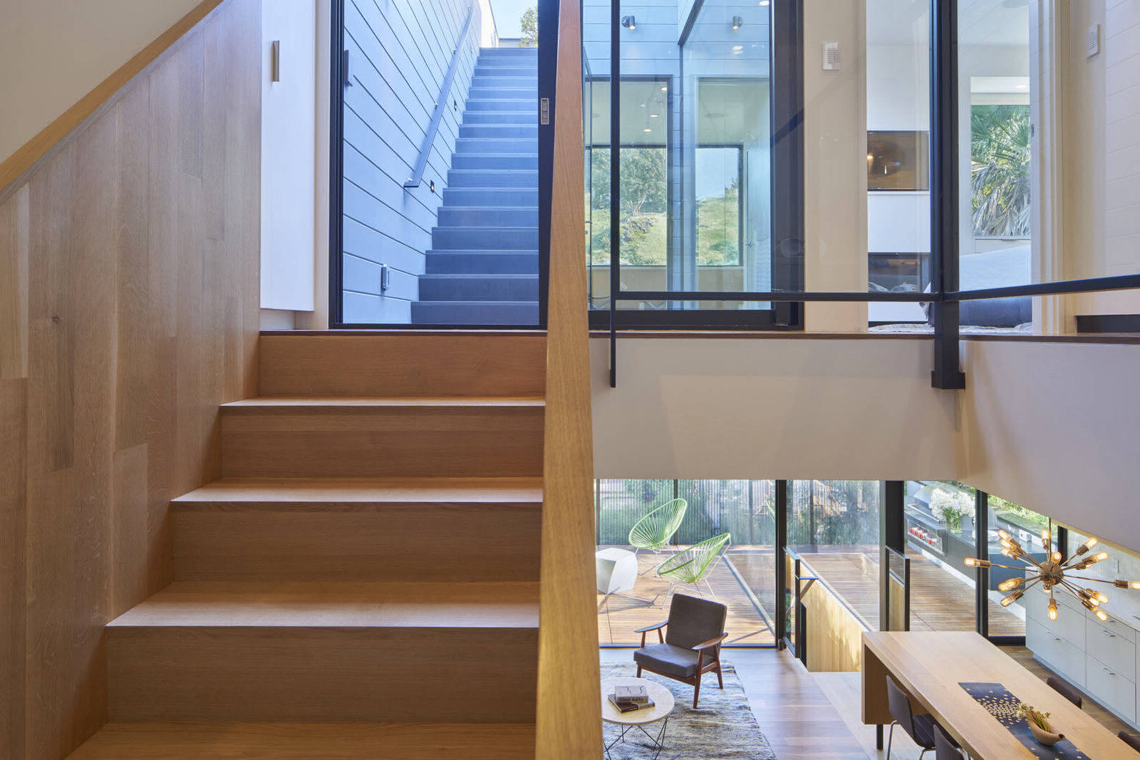 Дом с необычной лестницей в Сан-Франциско