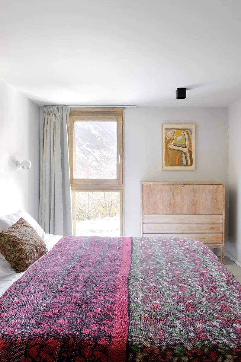 Сучасний дизайн альпійського шале у Франції - Gallery image 11