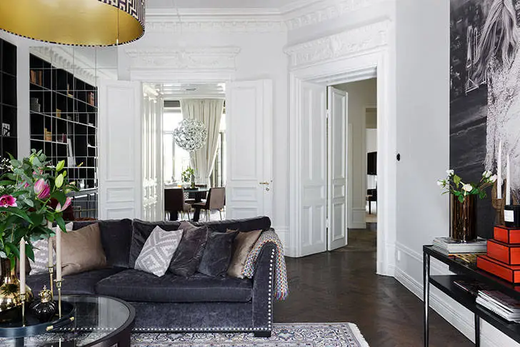 Elegante moderne Wohnung mit schwarzem Schrank in Stockholm (115 m²) - Gallery image 1