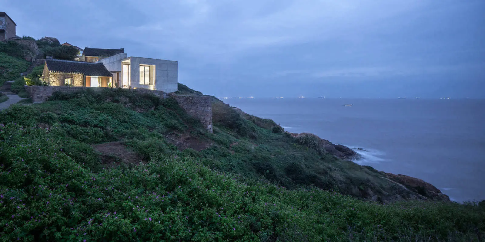 Два старих будинки в Китаї, перетворені на сучасну резиденцію - Gallery image 5