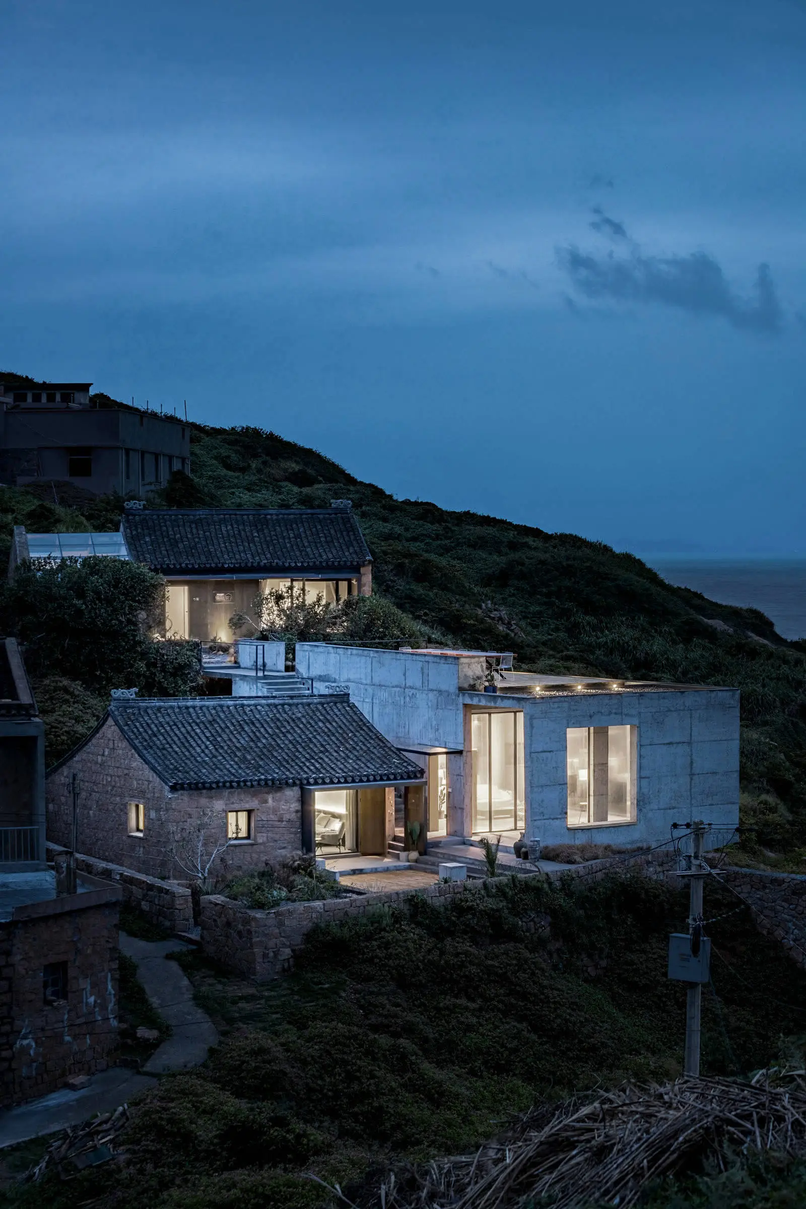 Два старих будинки в Китаї, перетворені на сучасну резиденцію - Gallery image 8