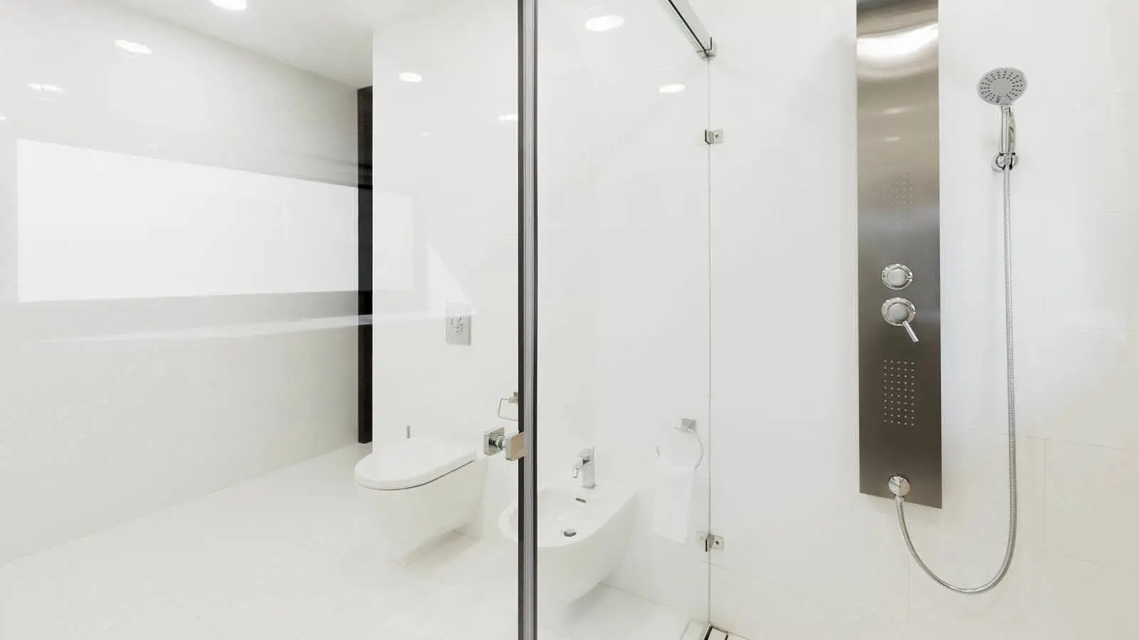 Розкішний резиденційний будинок від M3 Architects на березі Чорного моря - Gallery image 20