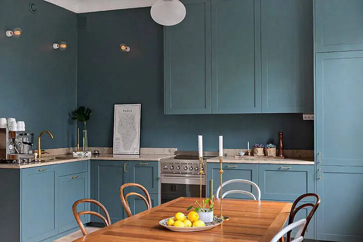 Квартира з зеленою кухнею та відкритою гостинною (80 кв. м) - Gallery image 0