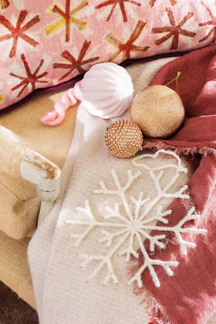 Королівство рожевого: різдвяний декор у м’яких тонів - Gallery image 7