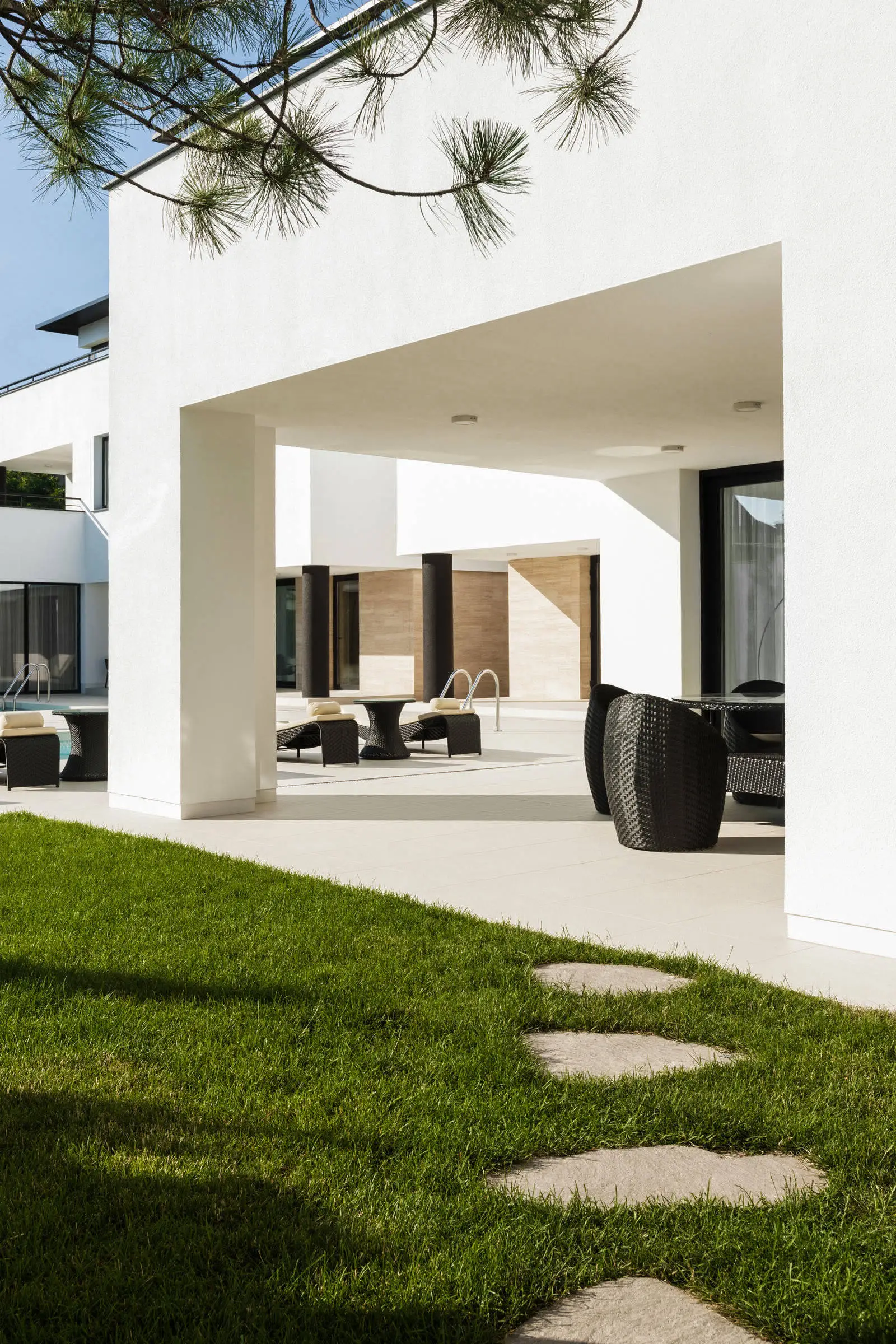 Розкішний резиденційний будинок від M3 Architects на березі Чорного моря - Gallery image 23