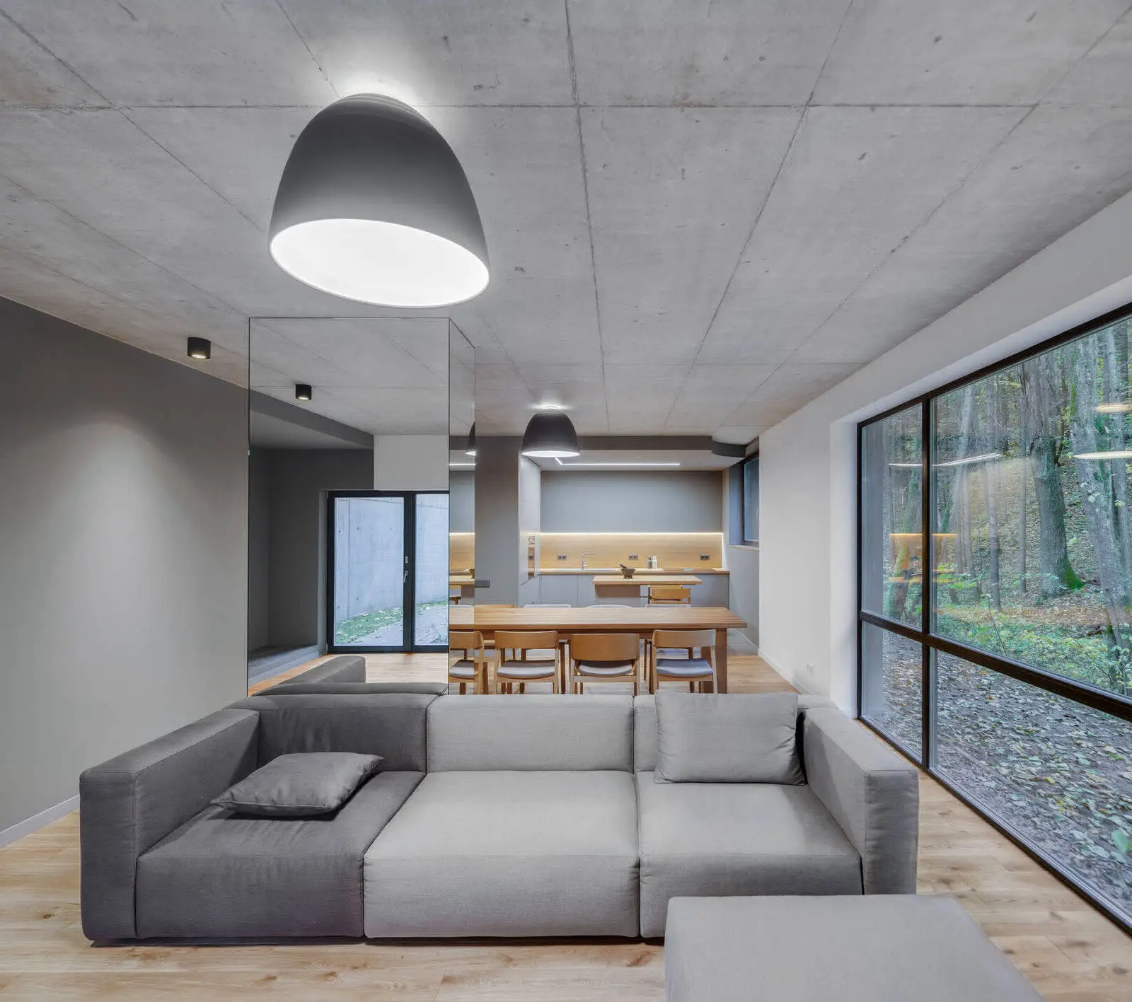 Дім The Greywall, представленний YCL studio у Вільнюсі - Gallery image 6