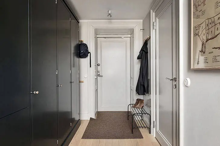 Apartamento con techos altos y dormitorio en ático en Estocolmo - Gallery image 23