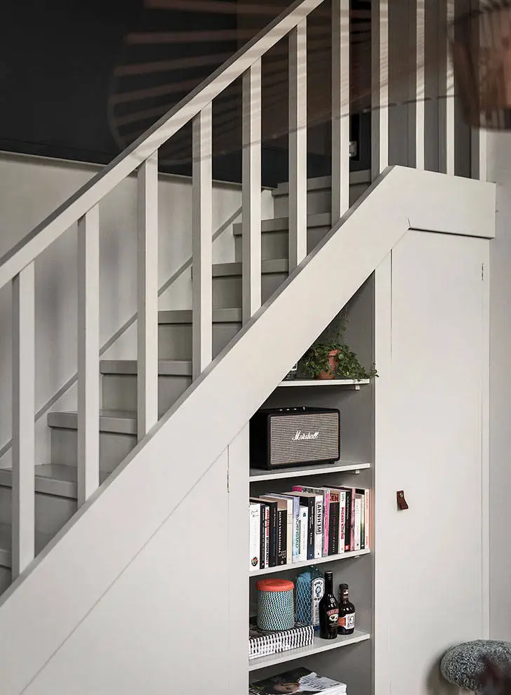 Apartamento con techos altos y dormitorio en ático en Estocolmo - Gallery image 1