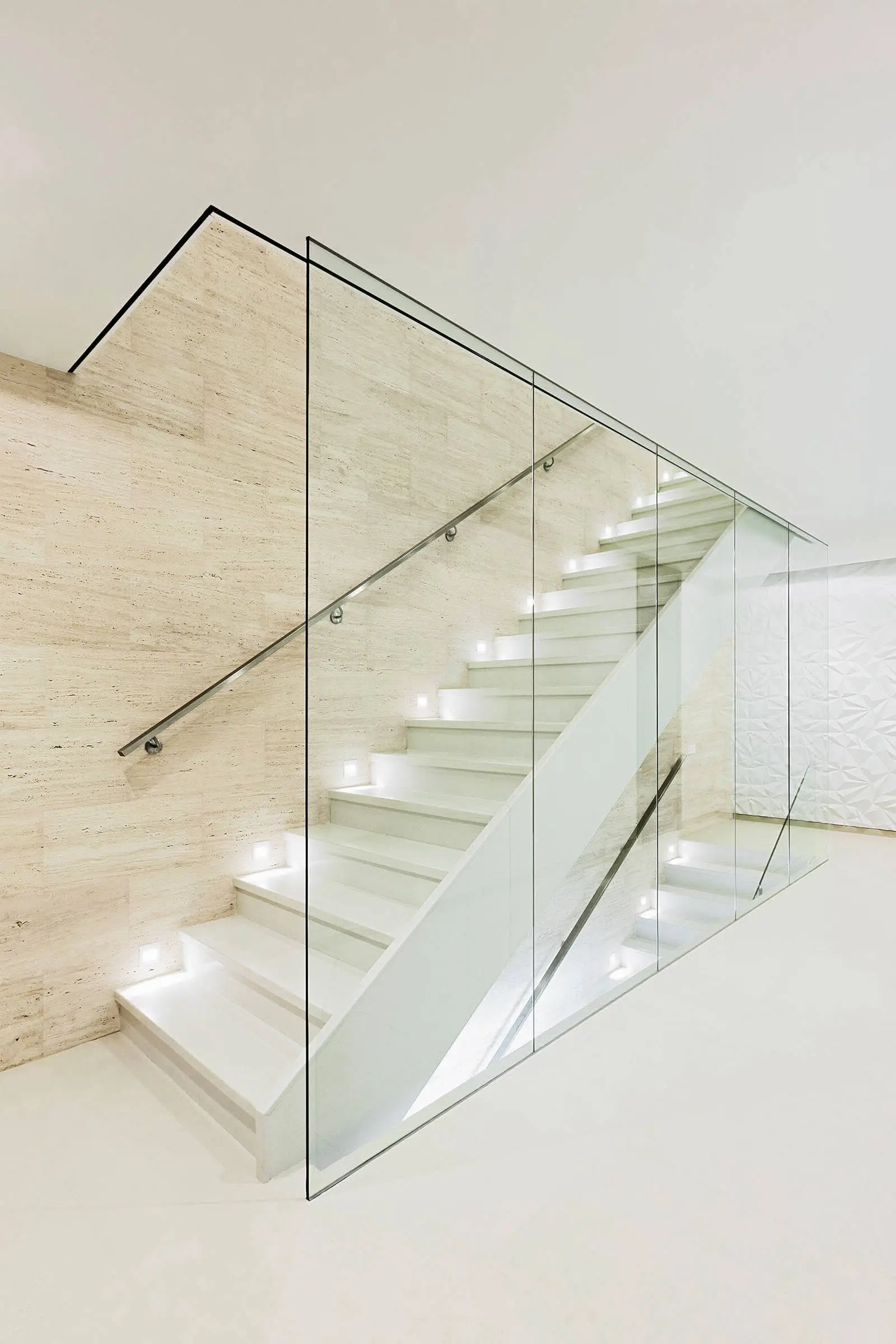 Розкішний резиденційний будинок від M3 Architects на березі Чорного моря - Gallery image 15