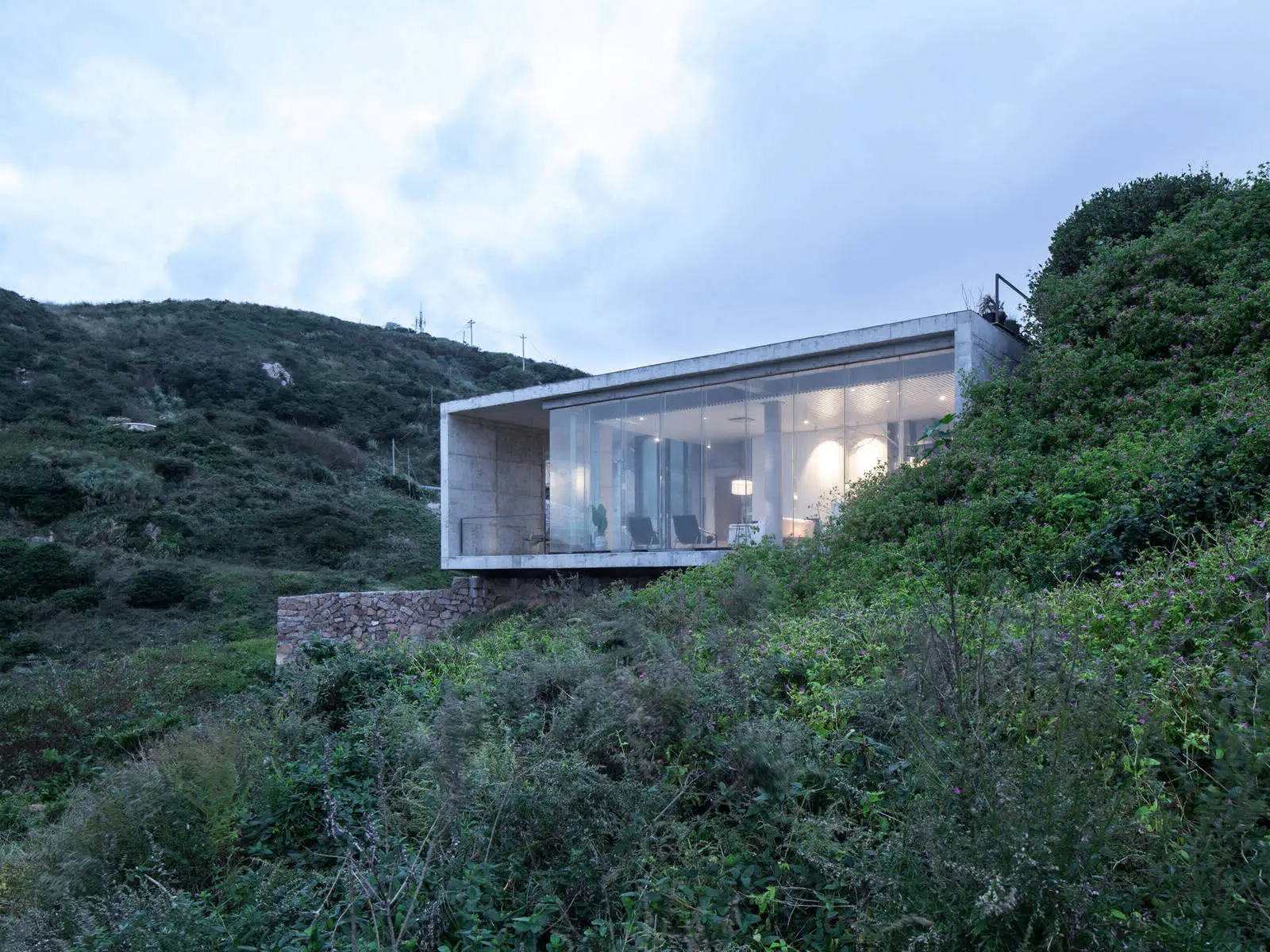 Два старих будинки в Китаї, перетворені на сучасну резиденцію - Gallery image 2