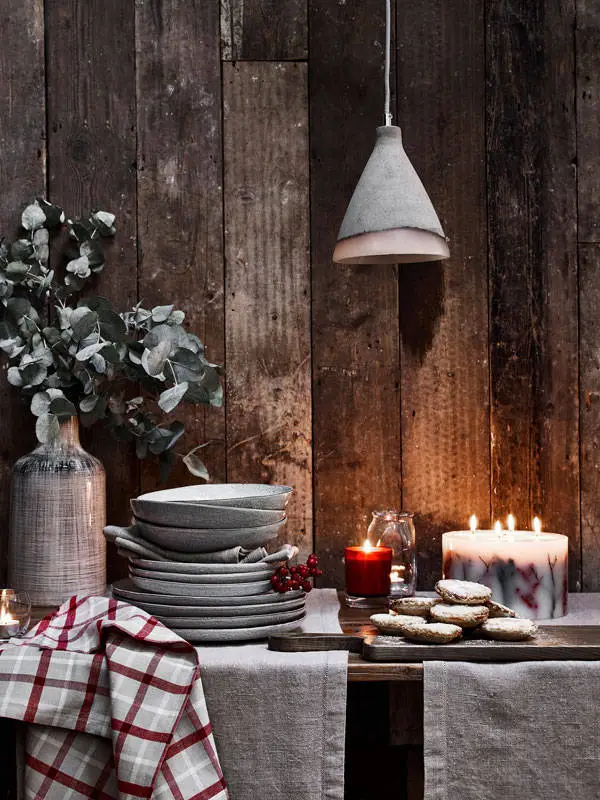 Насичені темні відтінки та святковий інтер'єр: чому б ні? - Gallery image 21