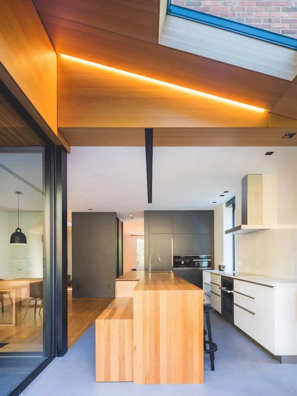 Приватний будинок у Монреалі, Канада - Gallery image 11