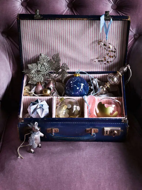 Насичені темні відтінки та святковий інтер'єр: чому б ні? - Gallery image 6