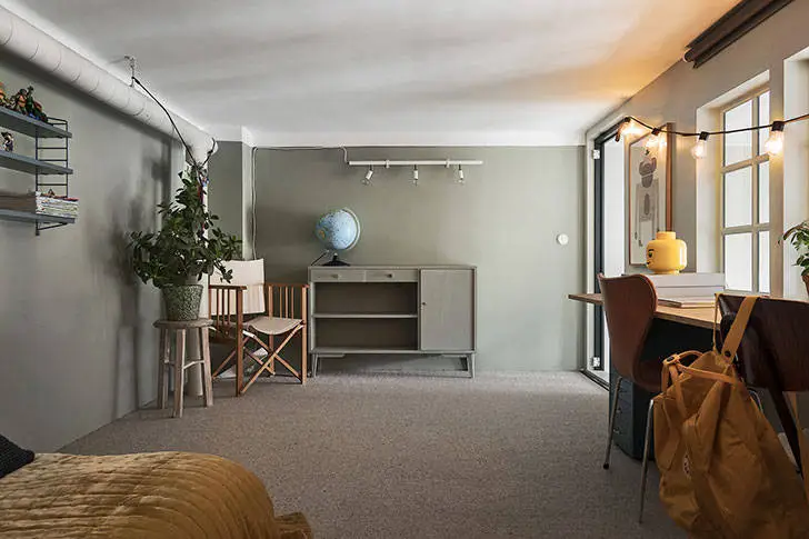 Apartamento con techos altos y dormitorio en ático en Estocolmo - Gallery image 14