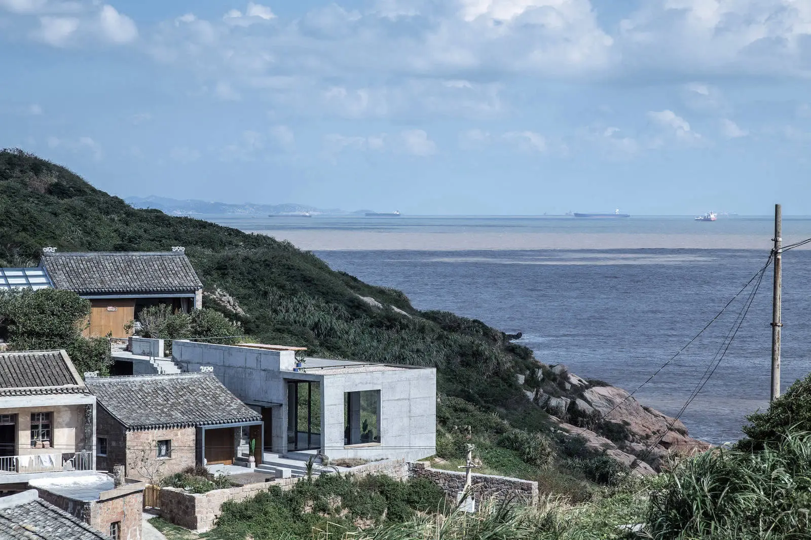 Два старих будинки в Китаї, перетворені на сучасну резиденцію - Gallery image 4