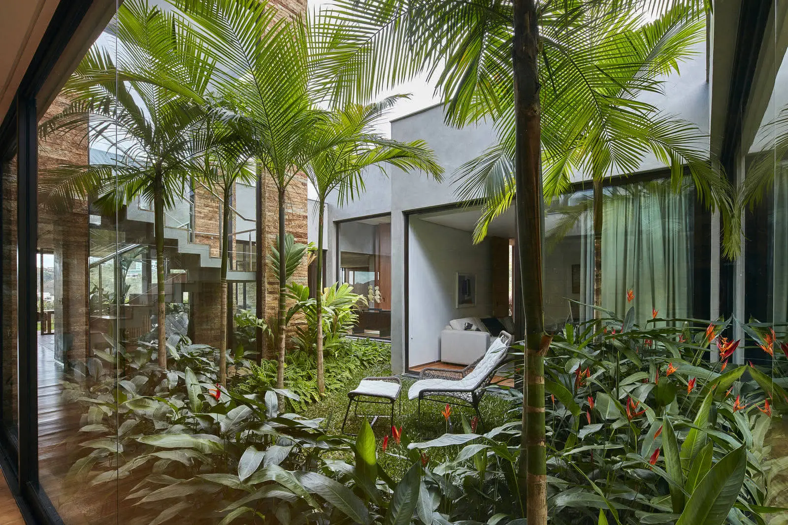 Valley House Residence by David Guerra Studio in Brazil - Gallery image 14