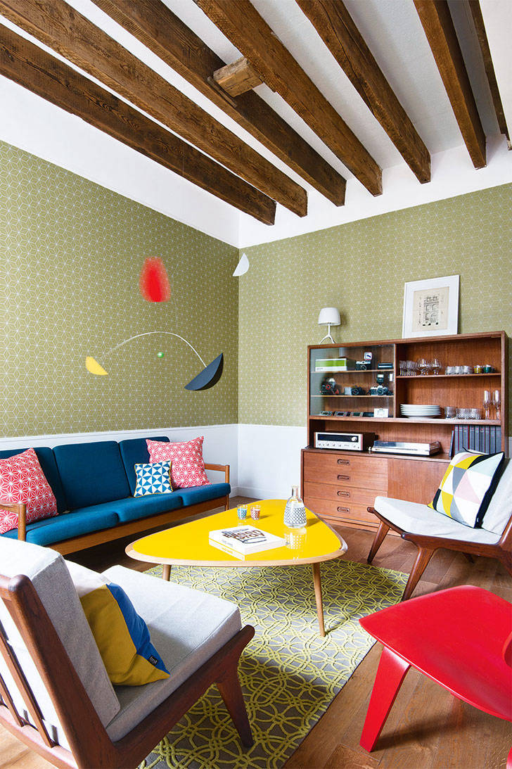 Цветная ностальгия: ретро квартира в Париже