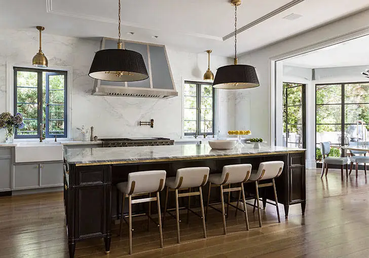 Дім у Лос-Анджелесі, вдохновлений архітектурою старої Європи - Gallery image 4