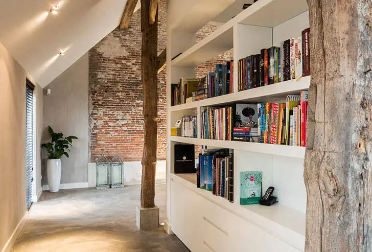 Колись фермерський будинок з коровником, сьогодні стильне житло - Gallery image 11