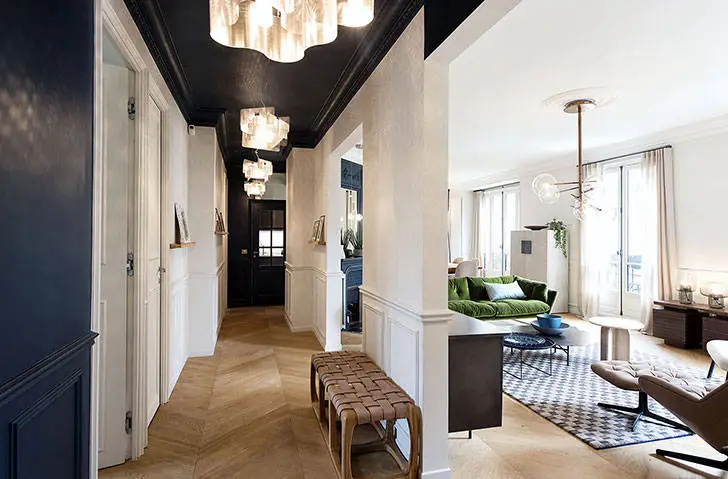 Paris Apartment with Blue Fireplace - Gallery image 9