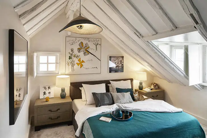 Яскрава квартира з виглядом на даху будинків у Парижі - Gallery image 3