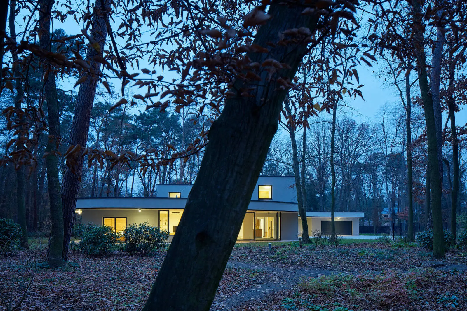 Villa am Waldrand nahe Prag - Gallery image 1