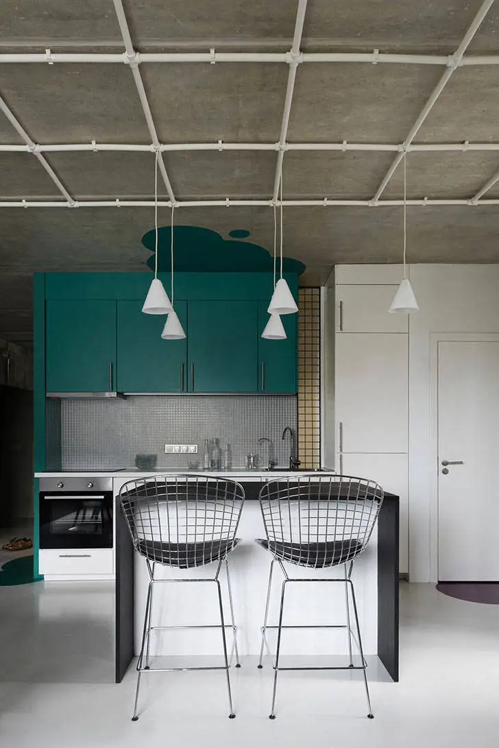 Paint Spilled on Concrete: Creative Apartment in Moscow (59 sqm) - Gallery image 18