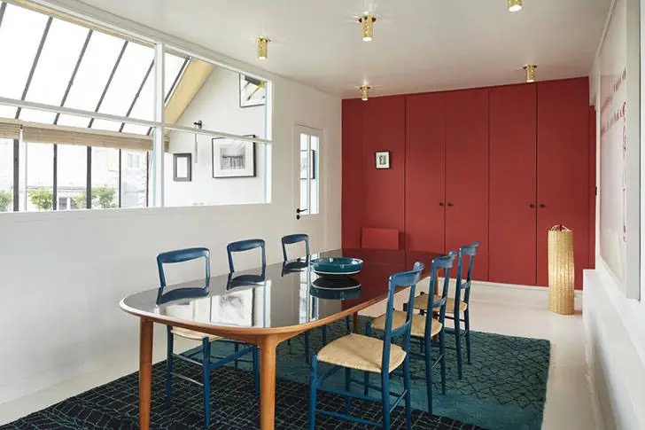 Яскрава квартира з виглядом на даху будинків у Парижі - Gallery image 4