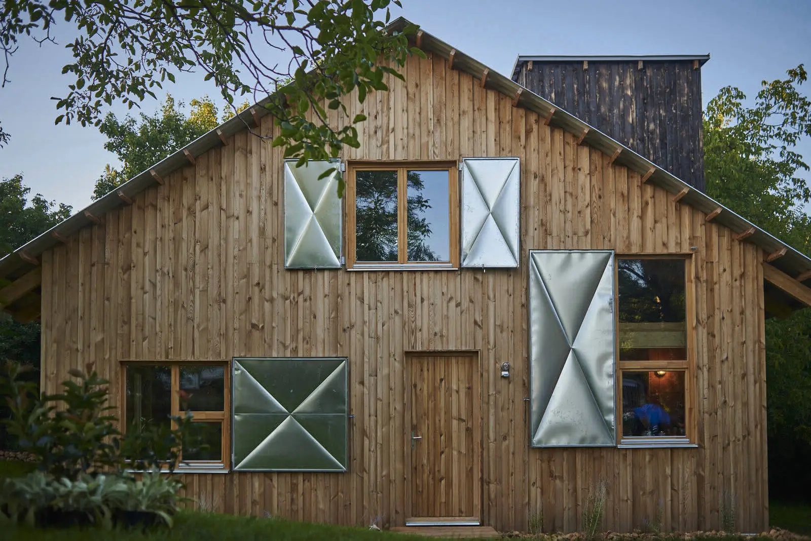 Дім для графічного дизайнера в пригороді Будапешти - Gallery image 13