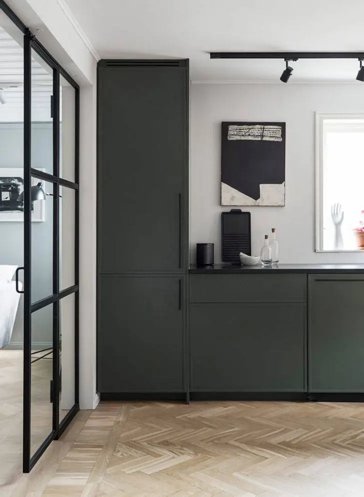 Стильные оттенки и предметы искусства: дом актера в Стокгольме - Gallery image 4