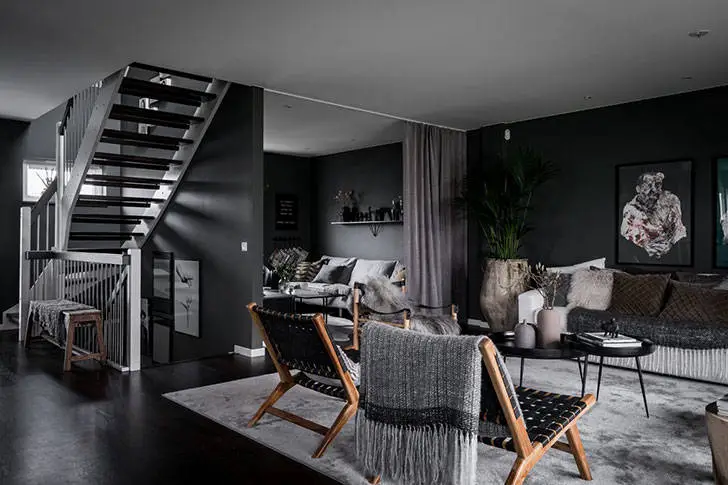 Diseño nórdico sueco con tonos oscuros - Gallery image 2