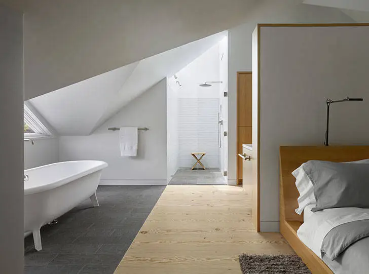 En las sombras de los viñedos y árboles frutales: casa reconstruida en California - Gallery image 10