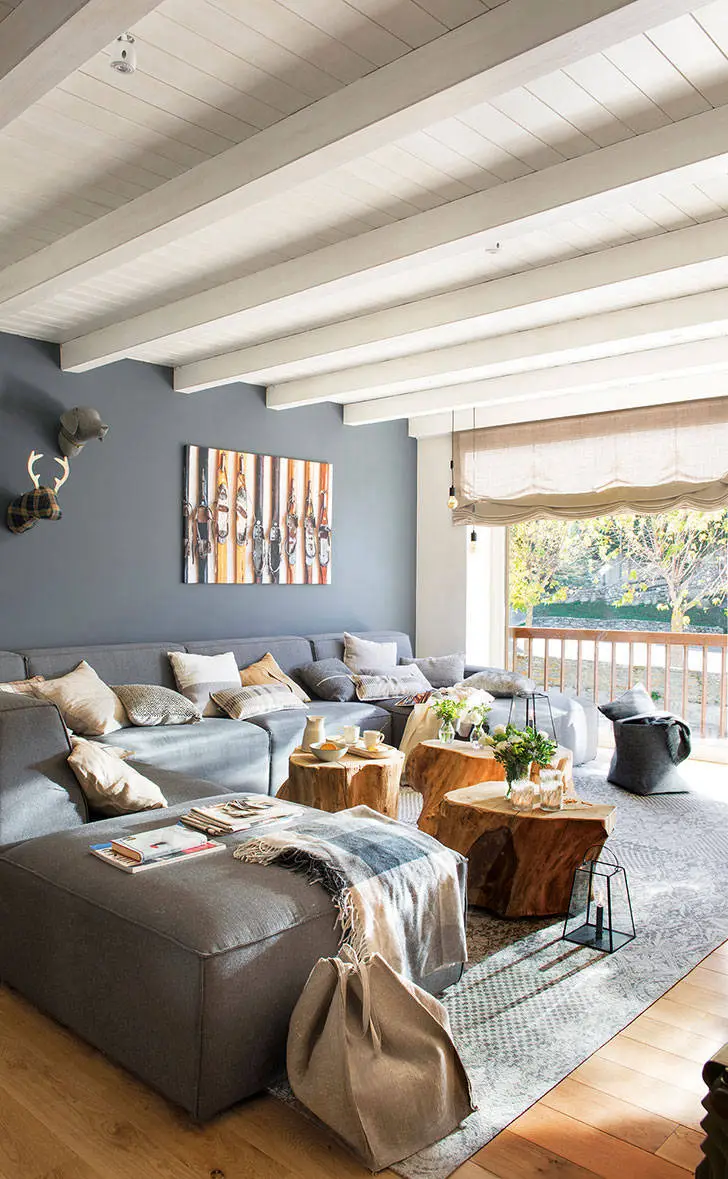 Утільний будинок біля підніжжя гор у Іспанії - Gallery image 0