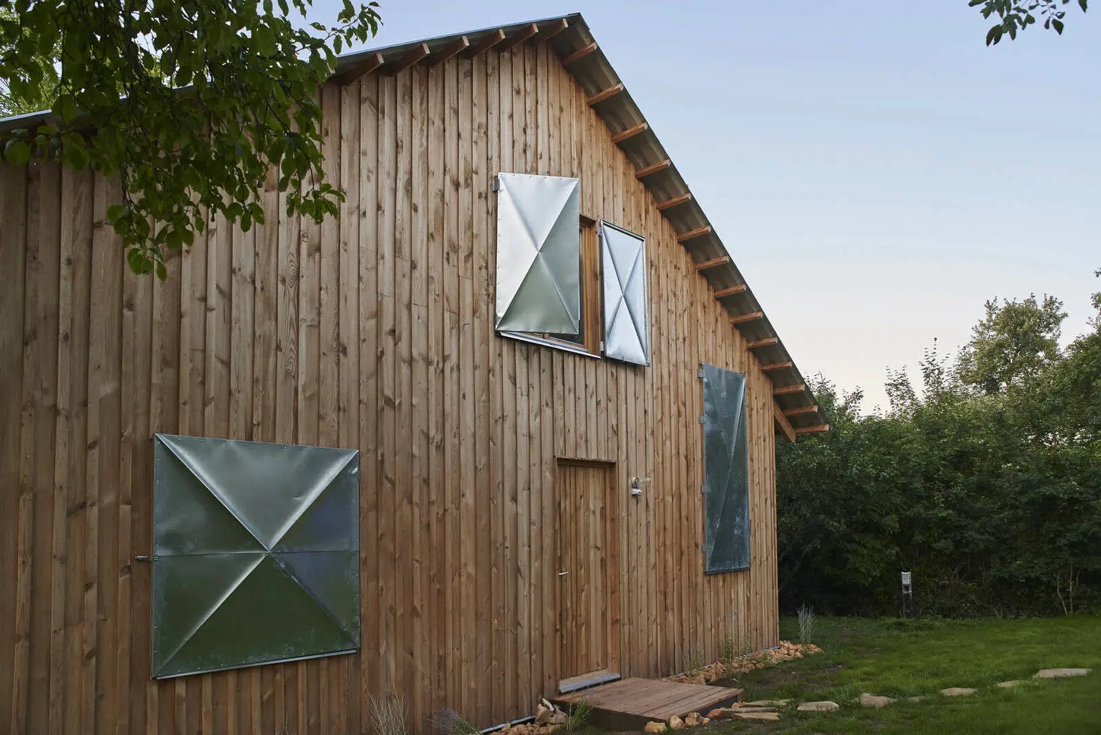 Дім для графічного дизайнера в пригороді Будапешти - Gallery image 12