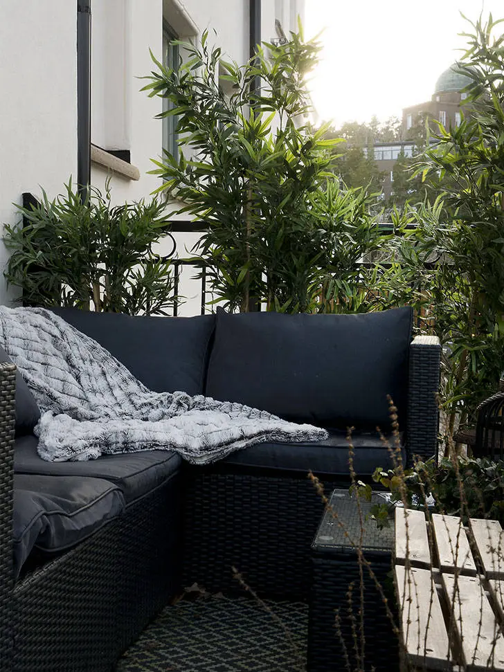 У чорній квартири.. - Gallery image 16