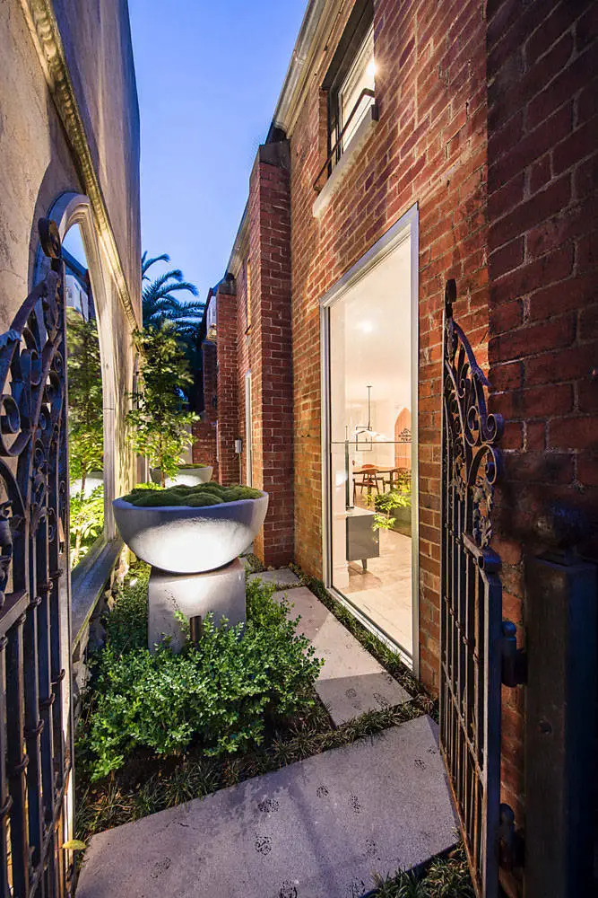 Сучасний будинок у колишньому зданні церкви в Мельбурні - Gallery image 13