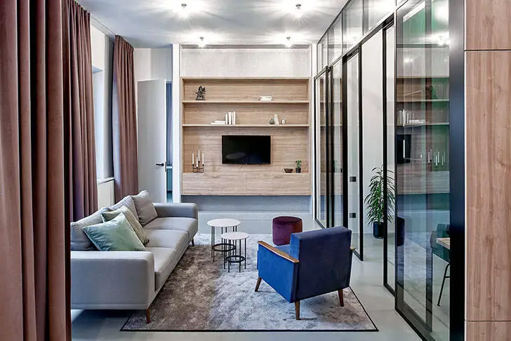 Стильна квартира зі скляними перегородками у Мінську (99 кв. м) - Gallery image 2