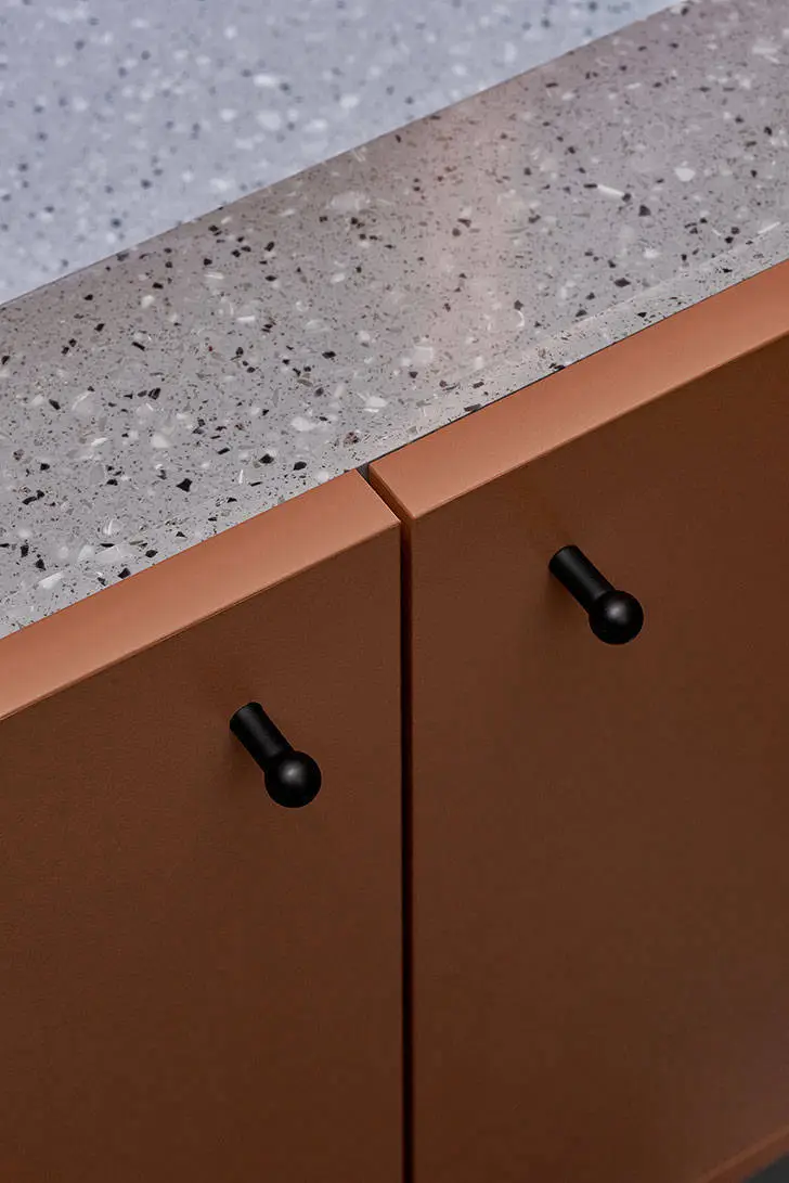 Стильна квартира зі скляними перегородками у Мінську (99 кв. м) - Gallery image 19