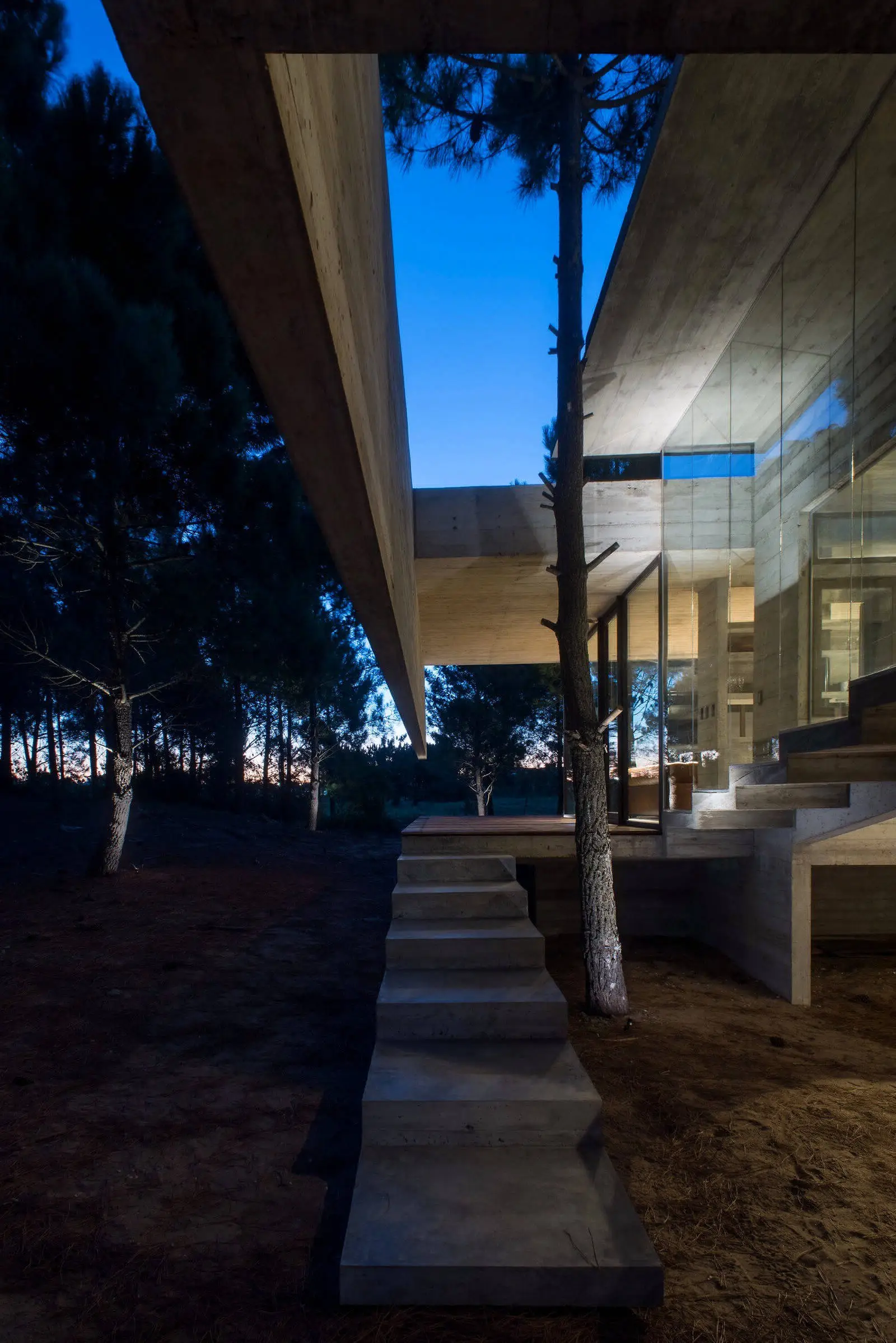 Сучасна резиденція в прикордонному районі Буенос-Айреса - Gallery image 6