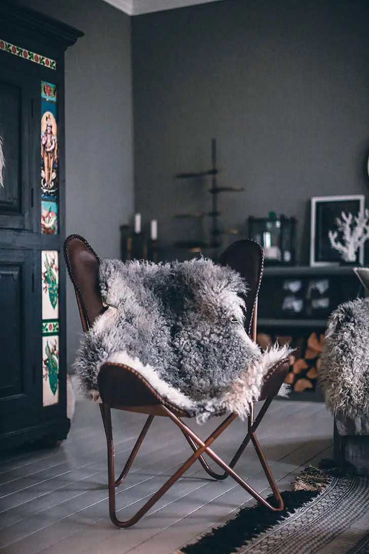 Чудесний дім скандинавського блогера в темних тонам - Gallery image 1