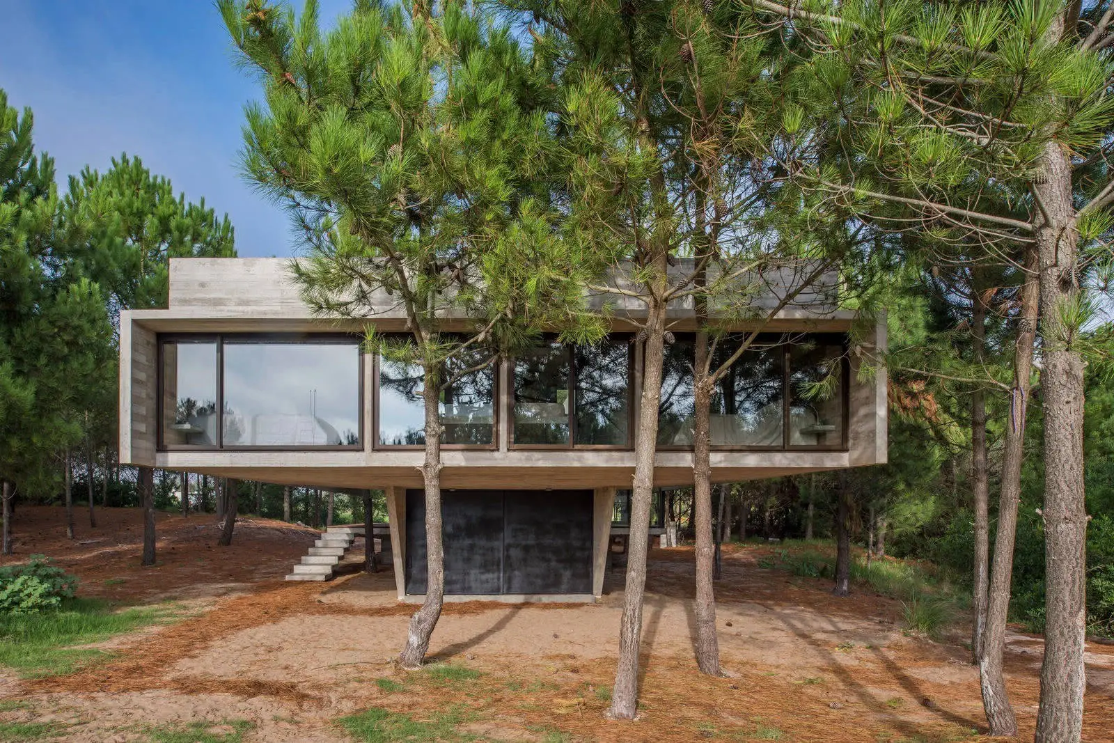 Сучасна резиденція в прикордонному районі Буенос-Айреса - Gallery image 43