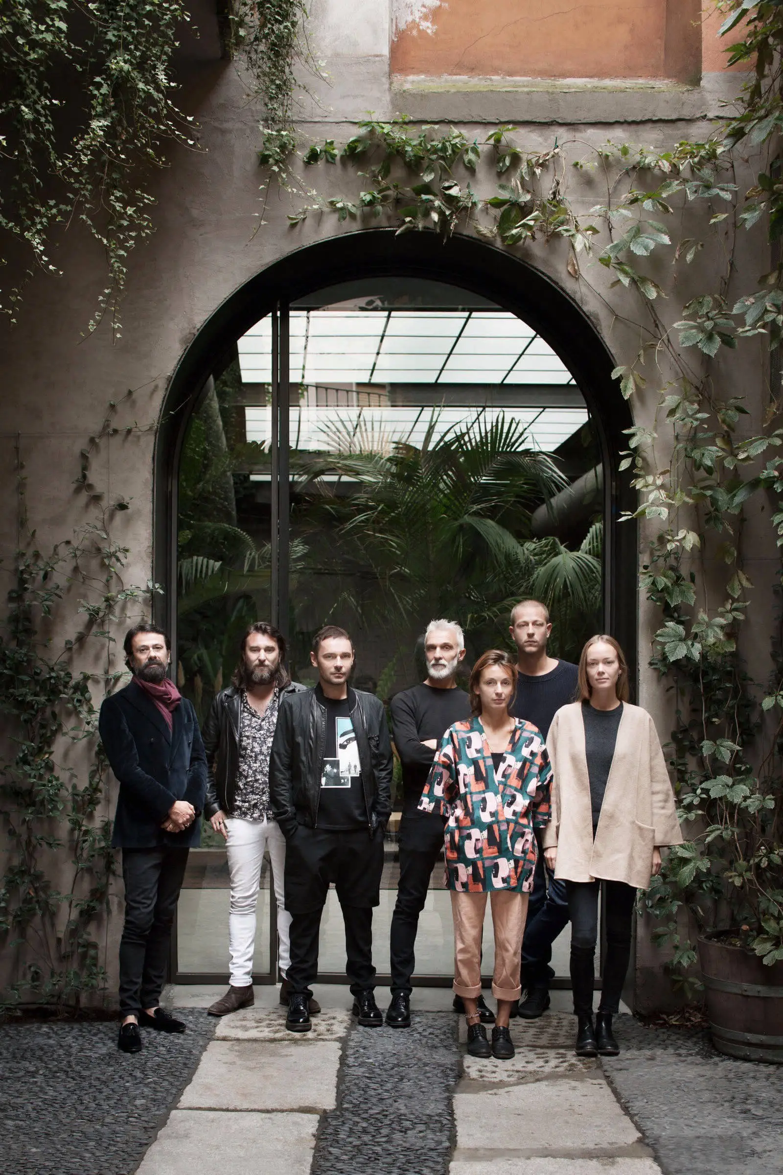 SIX: простір у Мілені, що об'єднує дизайн-галерею, бістро та бутик еко-дизайну - Gallery image 15