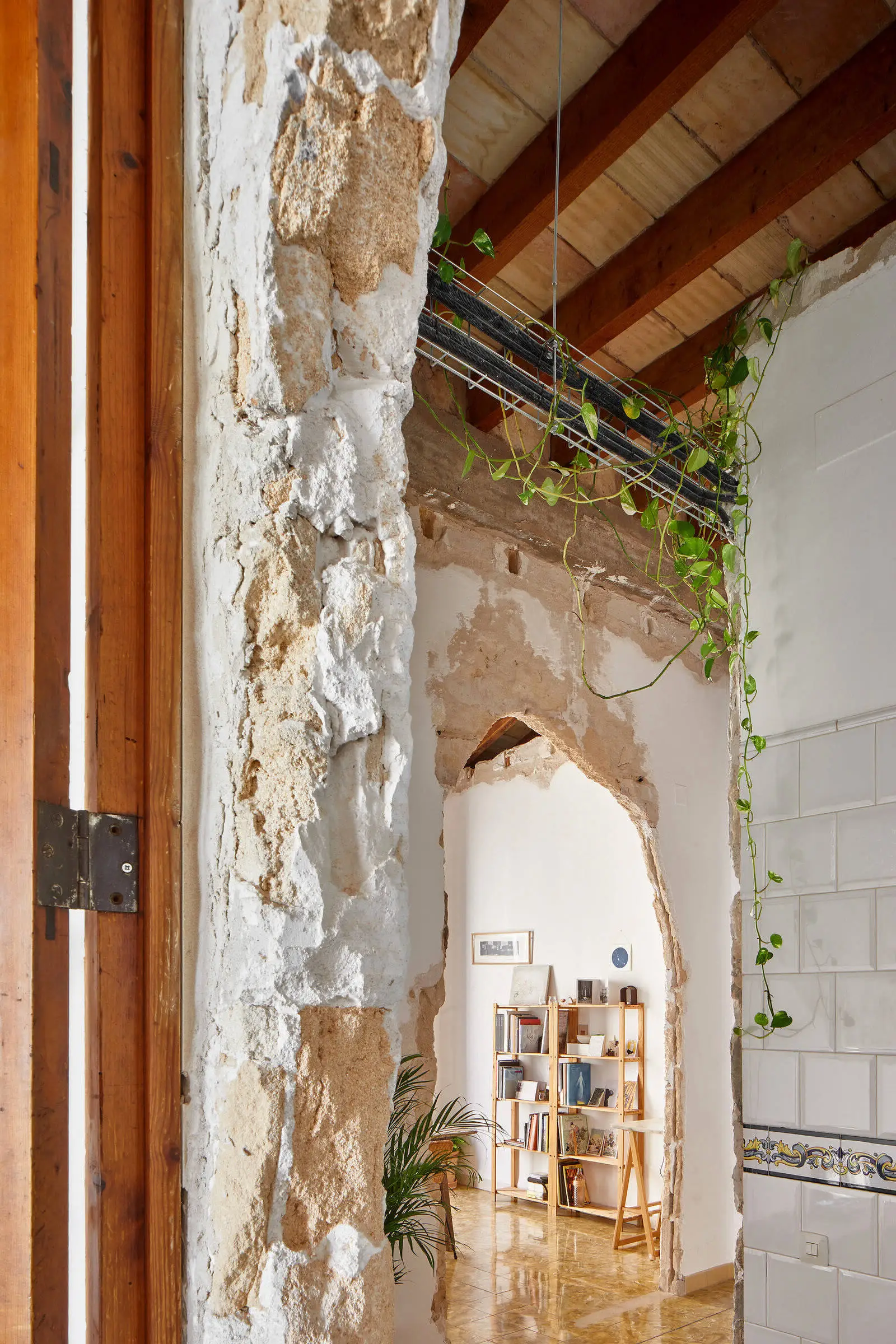 New Approach to Renovating Old Houses on Mallorca - Gallery image 3
